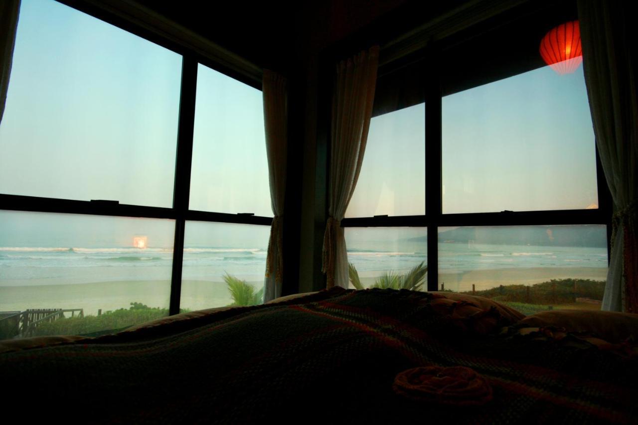 Olhos Verdes Guest House 봄비나스 외부 사진