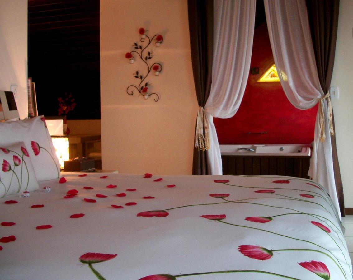 Olhos Verdes Guest House 봄비나스 외부 사진