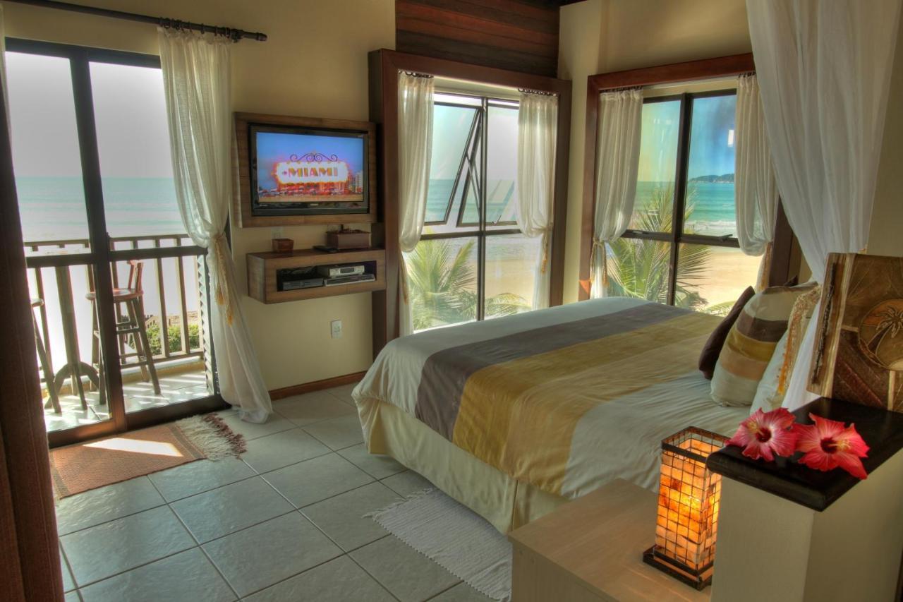 Olhos Verdes Guest House 봄비나스 외부 사진