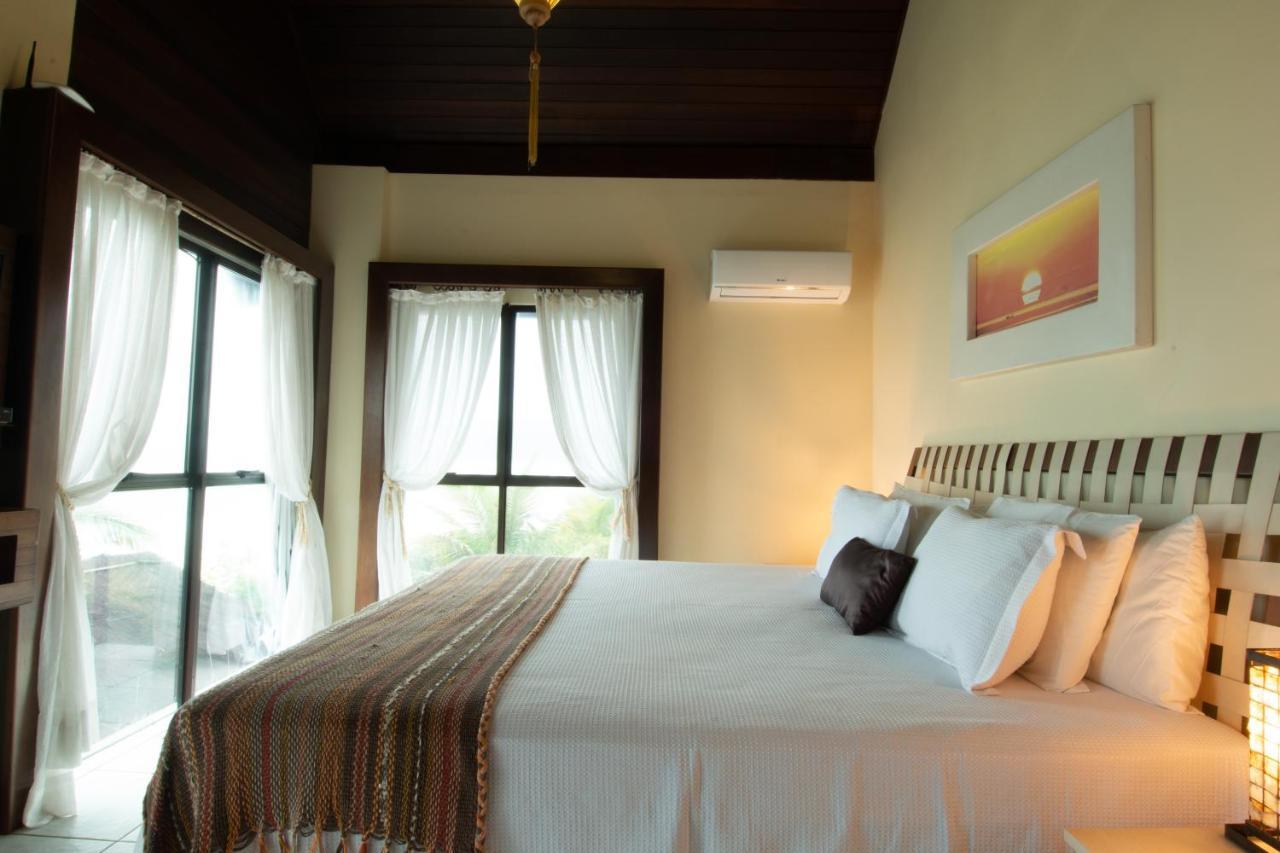 Olhos Verdes Guest House 봄비나스 외부 사진