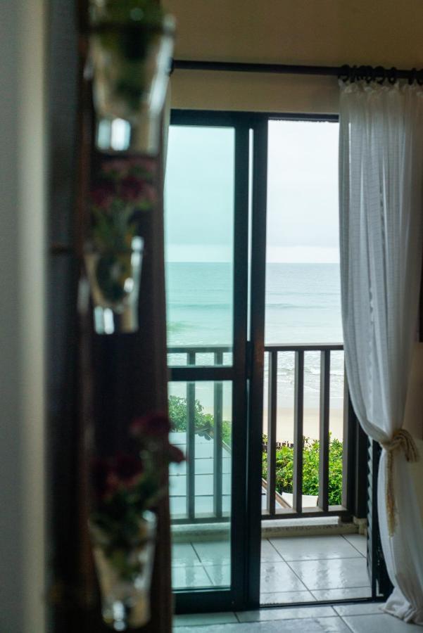 Olhos Verdes Guest House 봄비나스 외부 사진