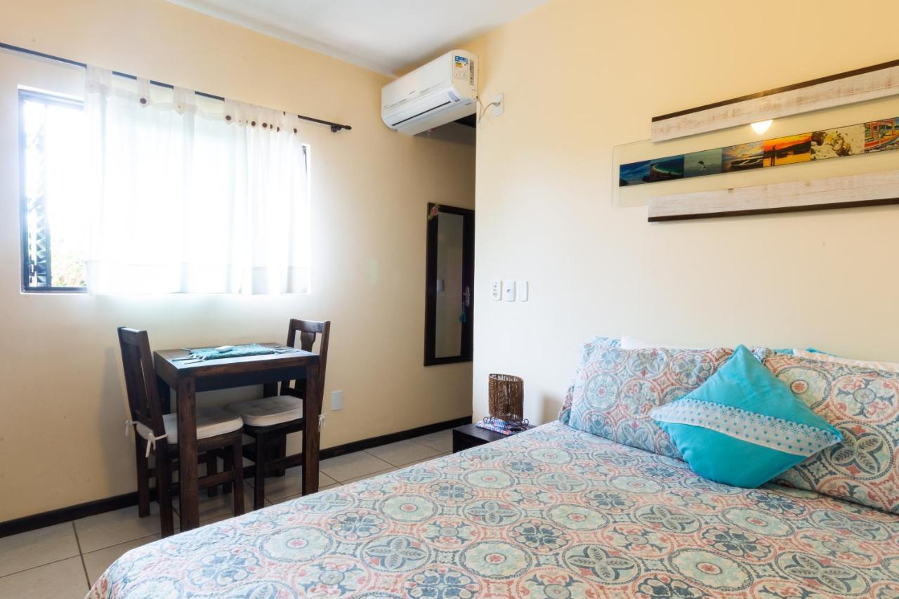 Olhos Verdes Guest House 봄비나스 외부 사진