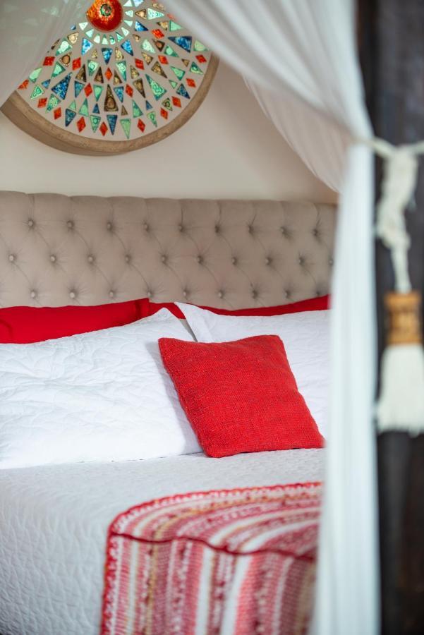 Olhos Verdes Guest House 봄비나스 외부 사진