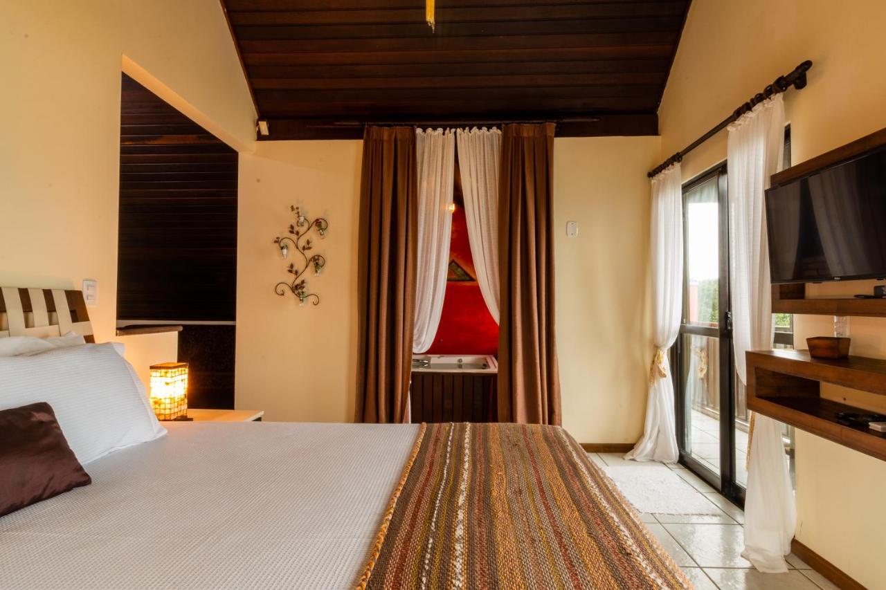 Olhos Verdes Guest House 봄비나스 외부 사진