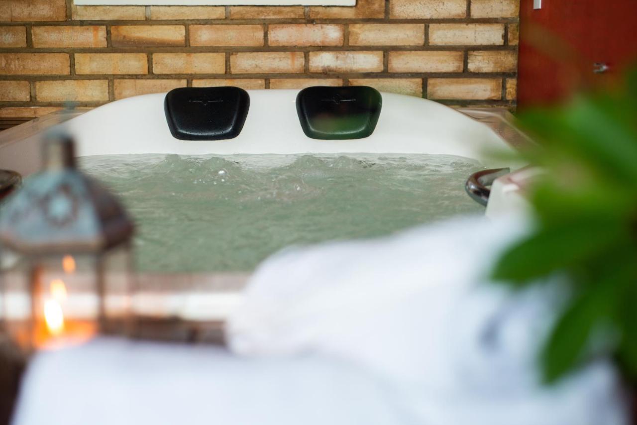 Olhos Verdes Guest House 봄비나스 외부 사진